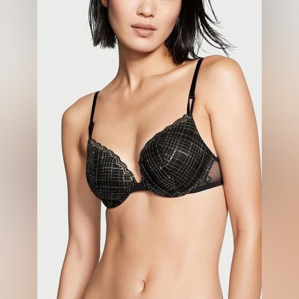 Victoria's Secret Sexy Tee Push-Up Bra in Black / Gold